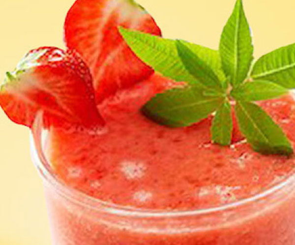 Recipe of the Week: Tropical Berry Smoothie